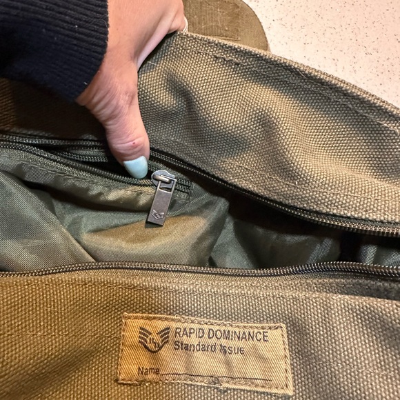 Rapid Dominance unisex Large Army Messenger Bag - Picture 4 of 12